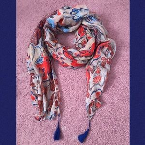 Scarf with Tassels